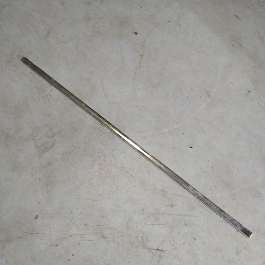 Baguette chromée charnière coffre capote