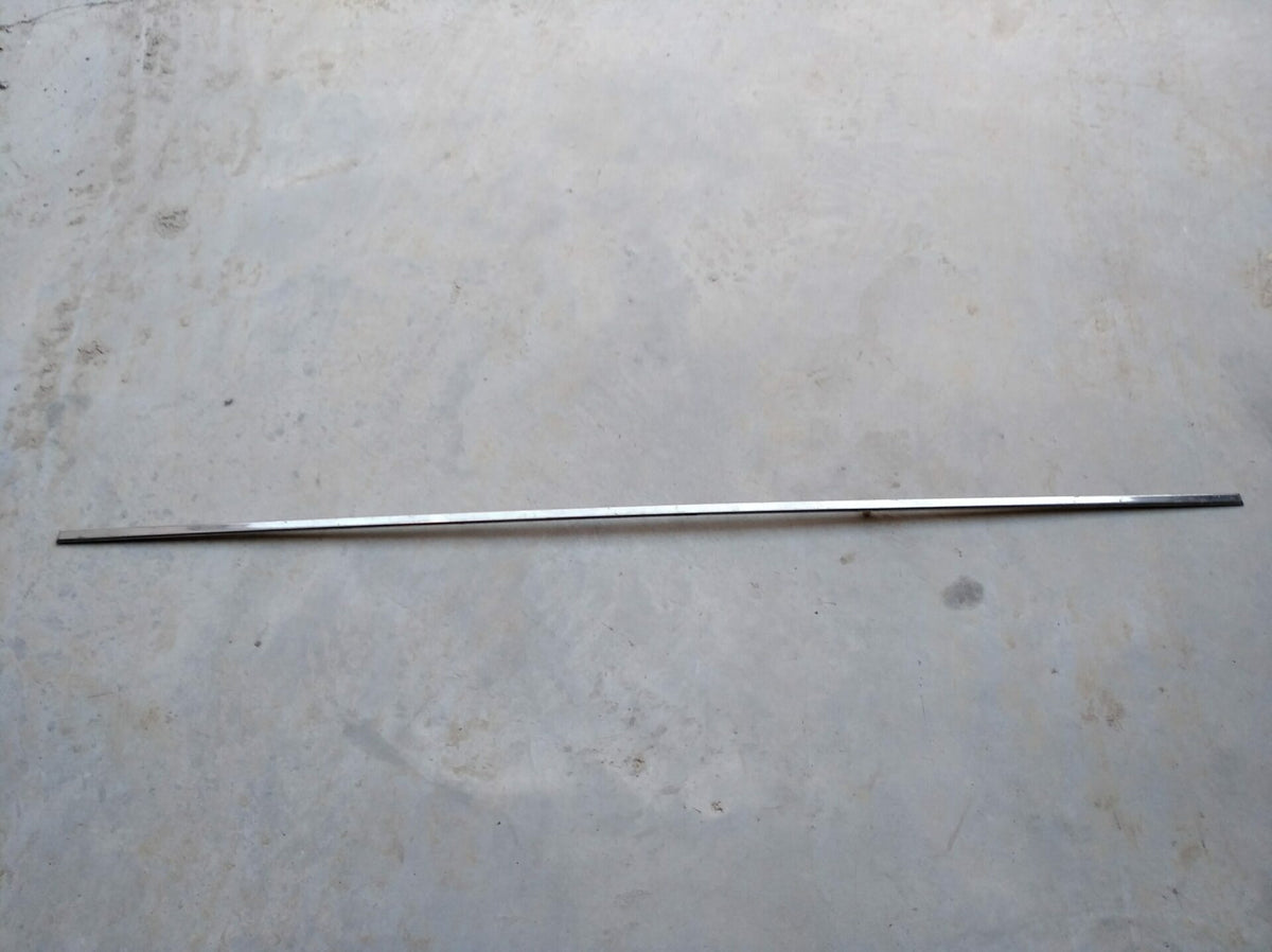 Baguette de porte avant