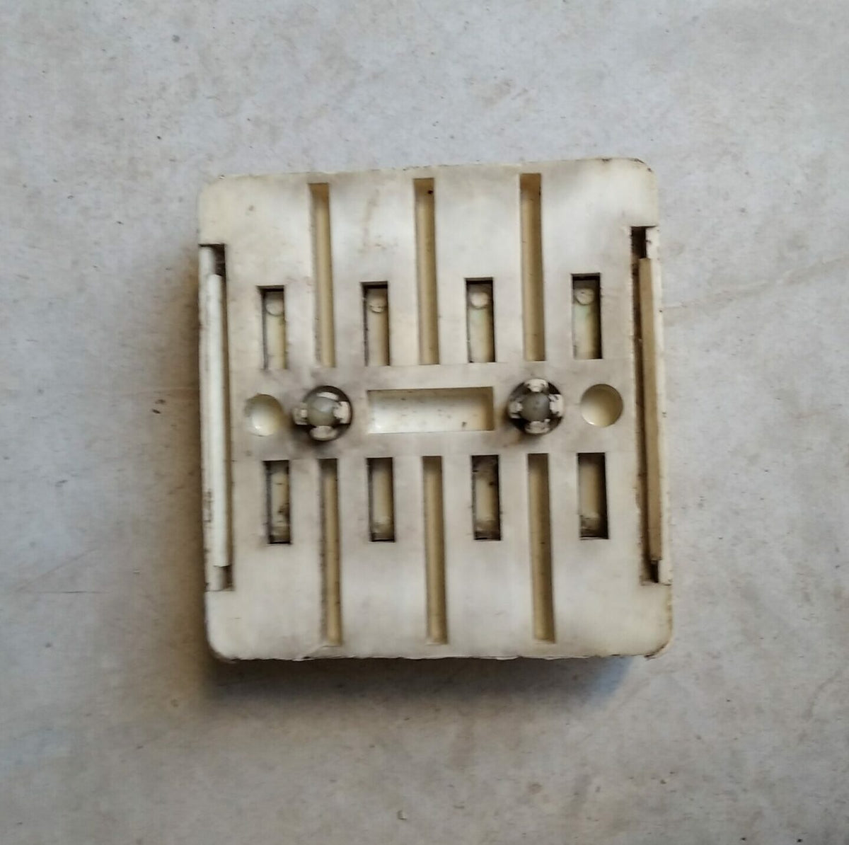 Boîte à fusible Seima arrière