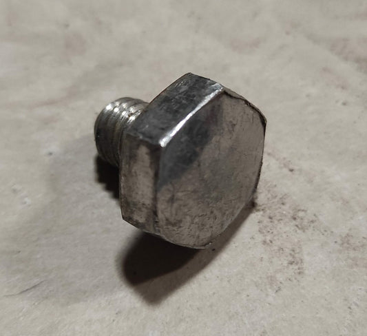 Boulon d'enjoliveur chromé
