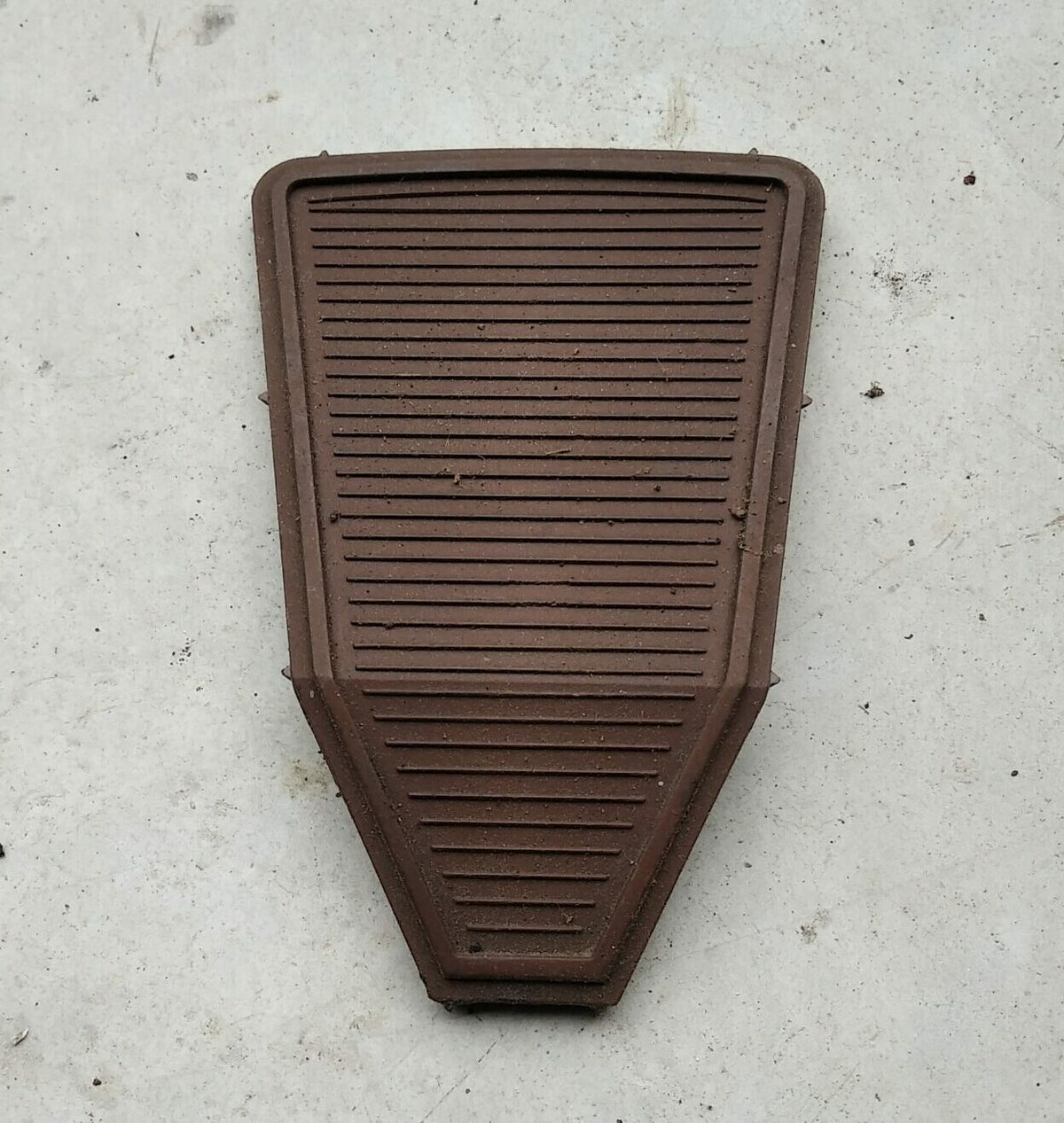 Cache volant monobranche marron