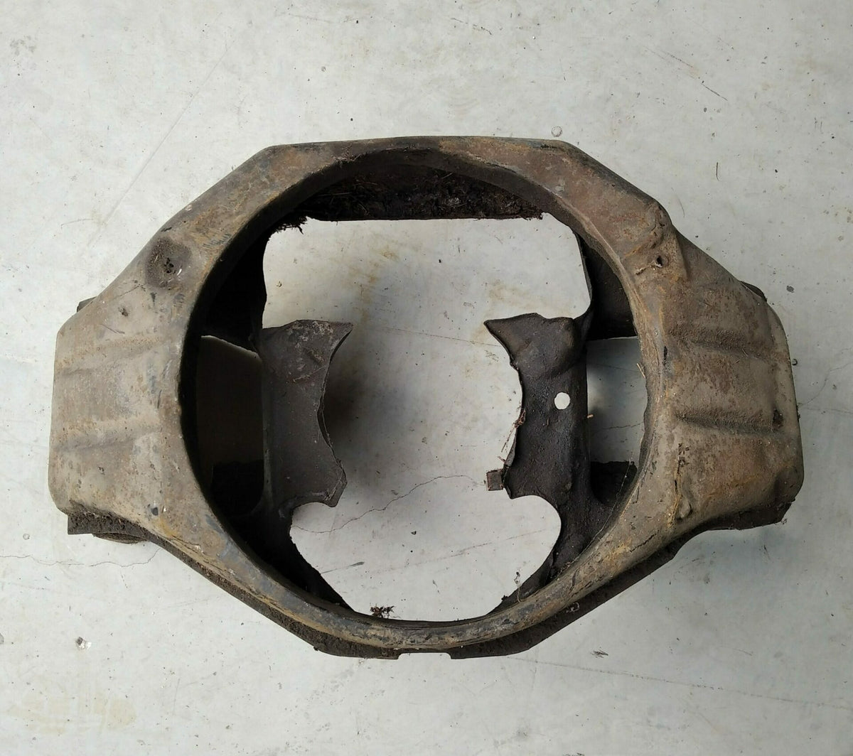 Carter ventilateur ancien modèle 6V montage dynamo derrière ventilateur