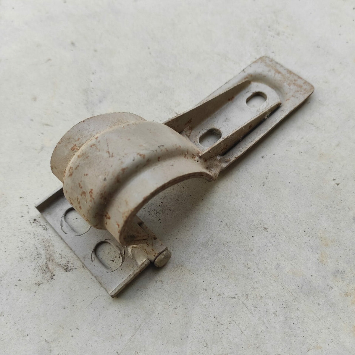 Charnière de porte avant gauche longue