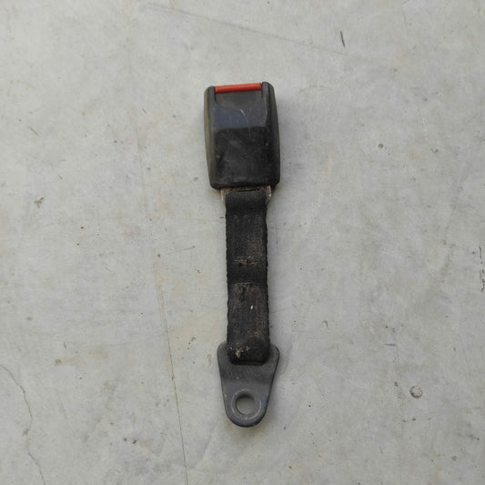 Clips ceinture arrière boucle carré