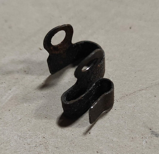 Clips de maintien tringle d'accélérateur sur carburateur