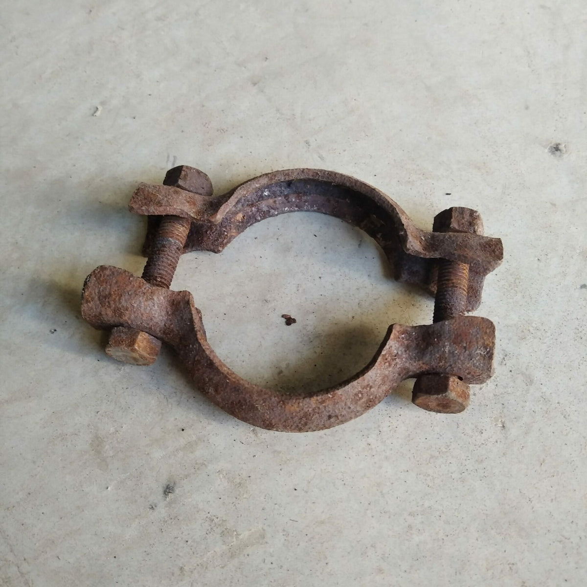 Collier d'échappement complet nouveau modèle