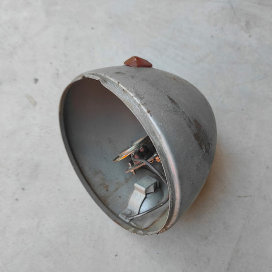 Cuvelage de phare rond métallique ancien modèle