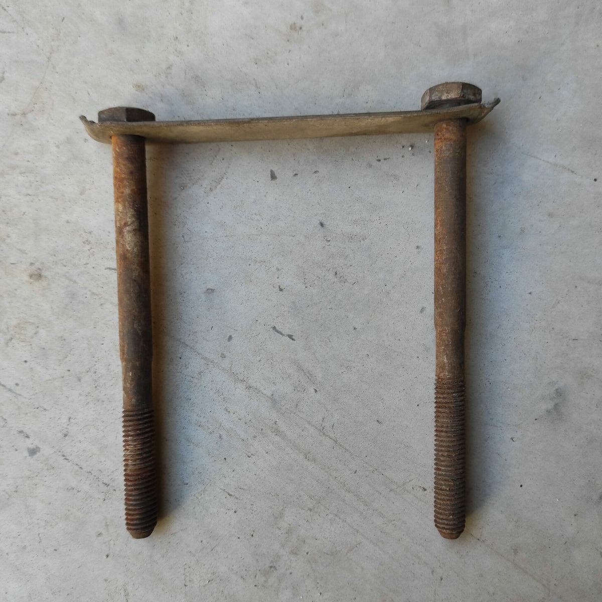 Ensemble de fixation essieu arrière (long)