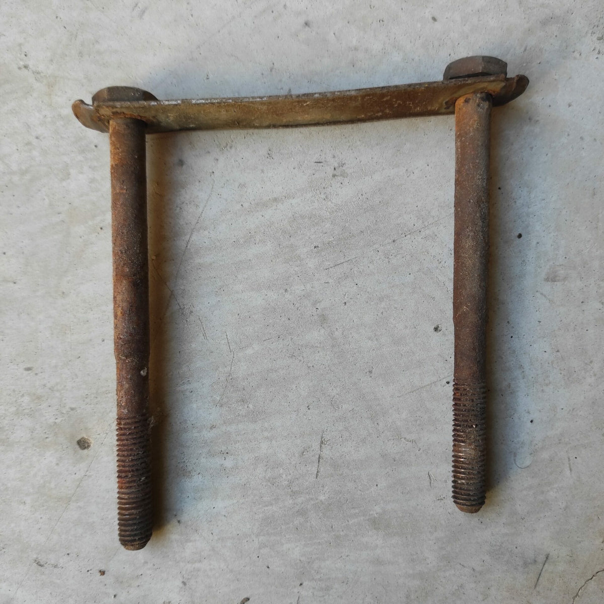 Ensemble de fixation essieu avant (court)