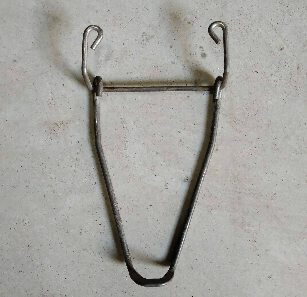 Entrebâilleur de vitre avant