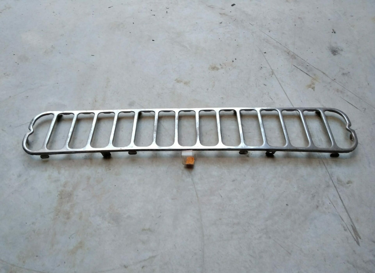 Grille de ventilation extérieure Dyane