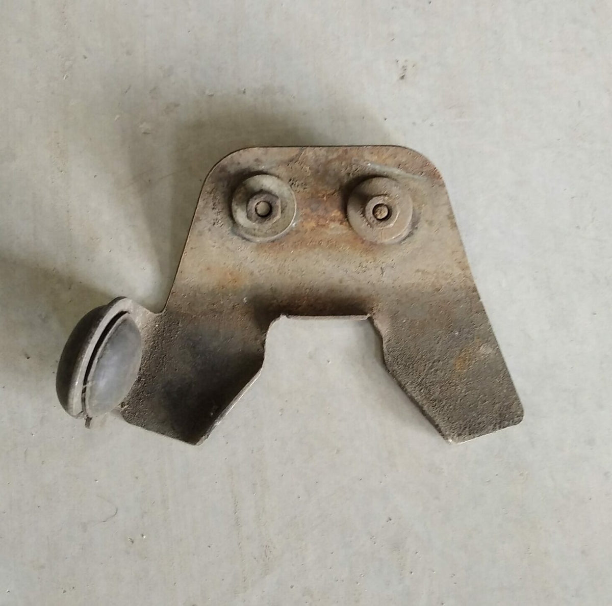 Platine de verrouillage béquille de capot 2CV
