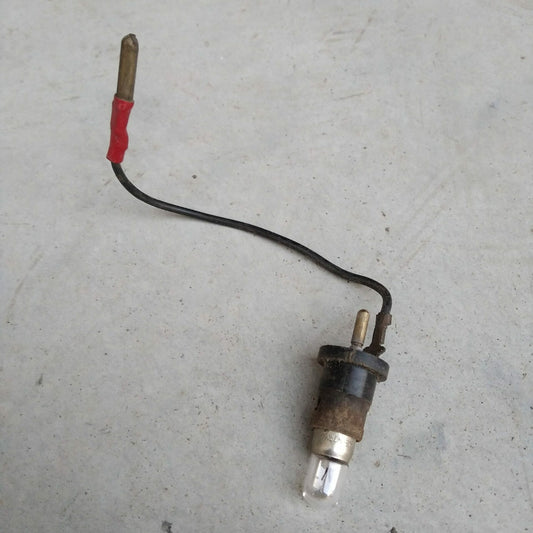 Porte ampoule veilleuse avant