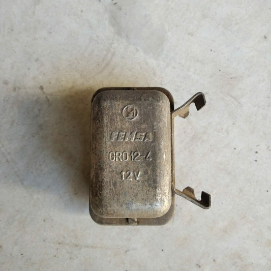 Régulateur de tension Femsa 12V testé branchement broche