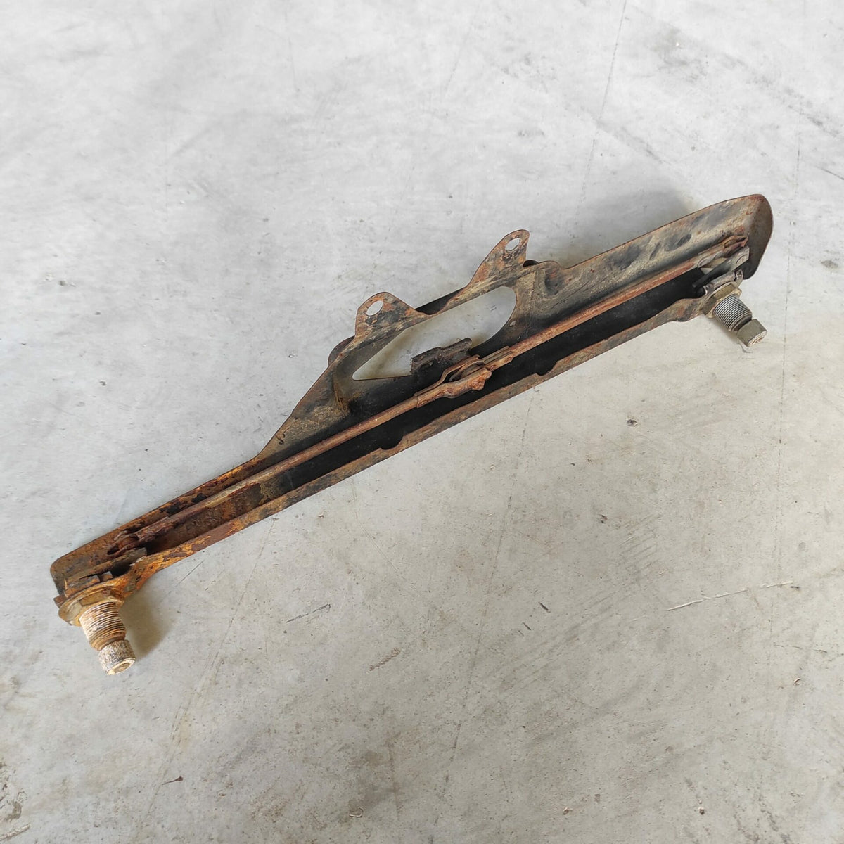 Tringlerie moteur d'essuie glace