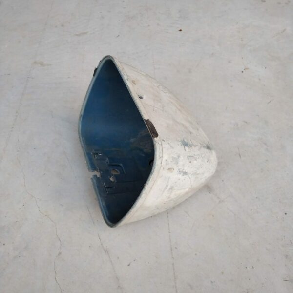 Cuvelage de phare carré plastique