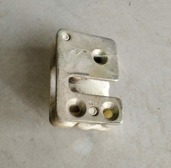 Platine de serrure plastique nouveau modèle gauche