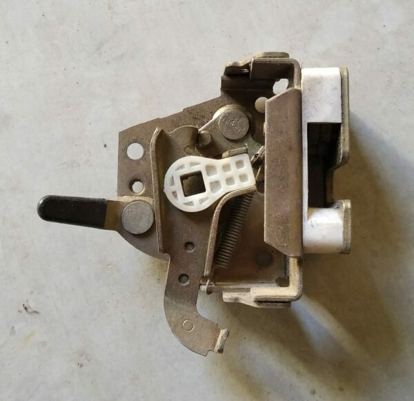Serrure arrière droite nouveau modèle