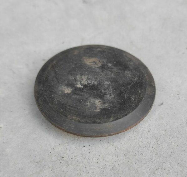 Obturateur de plancher de caisse noir