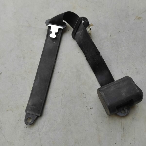 Ceinture avant droite enrouleur 3 points boucle demi lune