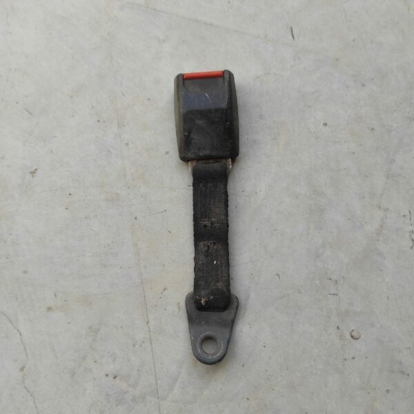 Clips ceinture arrière boucle carré