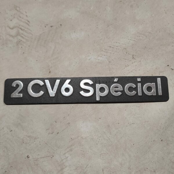 Monogramme à coller 2CV6 Spécial
