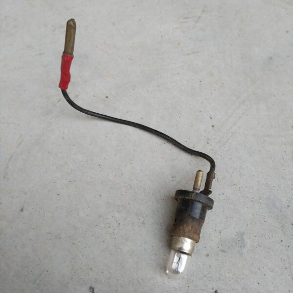 Porte ampoule veilleuse avant