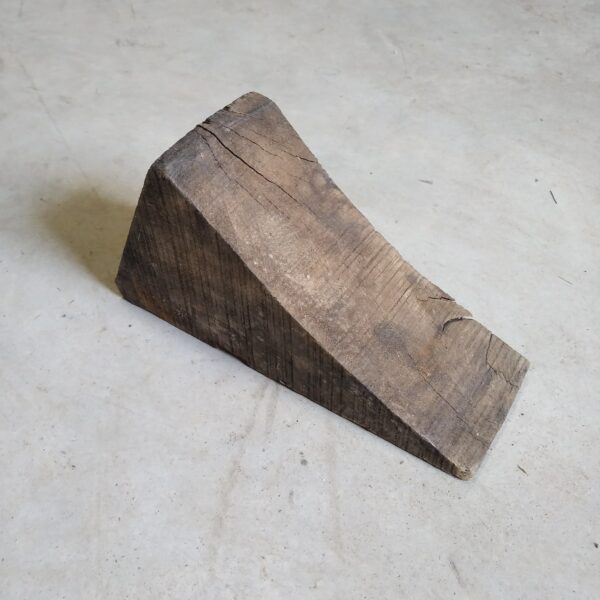 Cale en bois origine